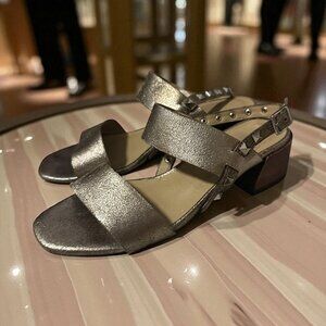 VAN ELI Brushed Stud Metallic Leather Sandals Size 5